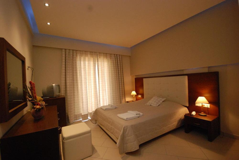 Hotel Alkionis Zacharo Habitación foto